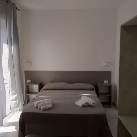 Villa3 Cancelli Via Del Mare Hotel apartamentowy 4*