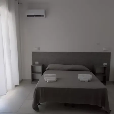 Hotel apartamentowy Villa3 Cancelli Via Del Mare 4*